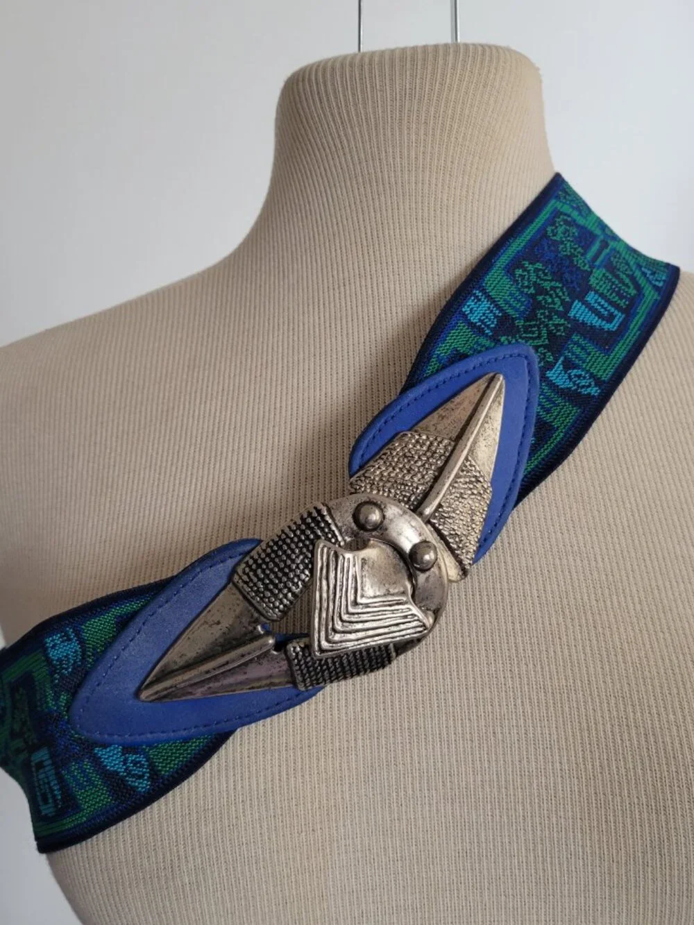 Vintage 70s 80s Elastic Stretchy Blue & Teal Silver Buckle Belt